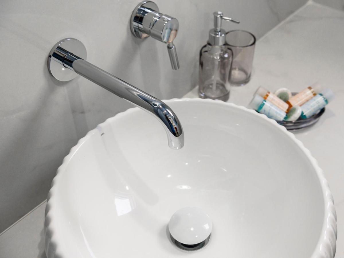 Nafsika Suites (Adults Only) Неа-Муданія Екстер'єр фото