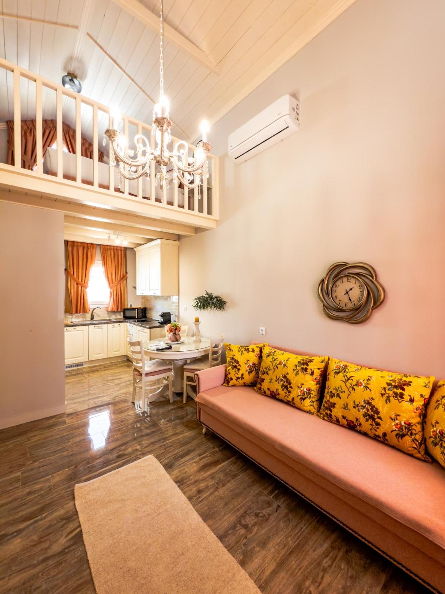 Nafsika Suites (Adults Only) Неа-Муданія Екстер'єр фото